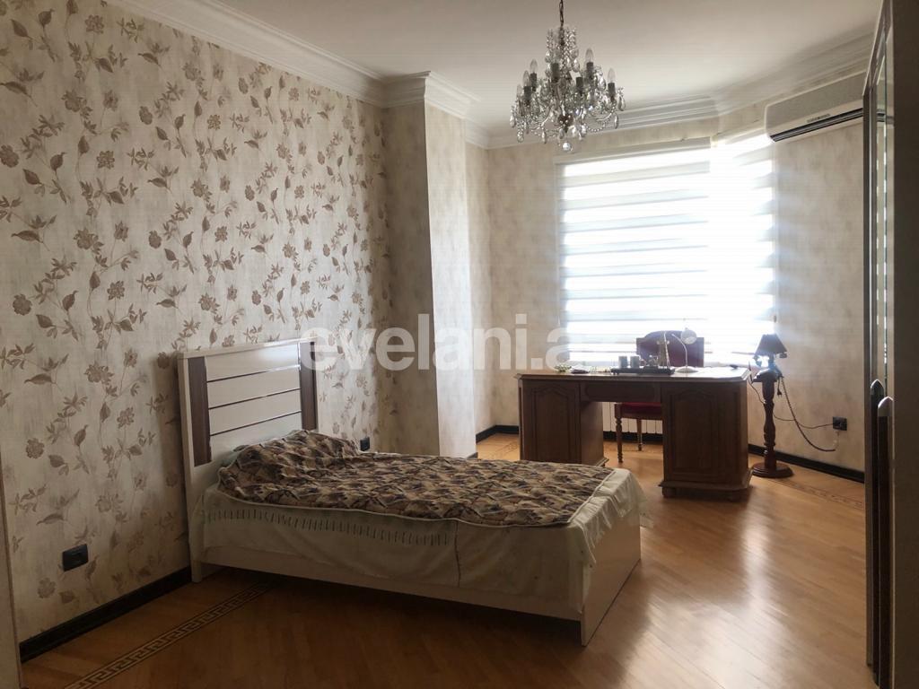 Satılır, yeni tikili, 4 otaqlı, 220 m², 28 may m.