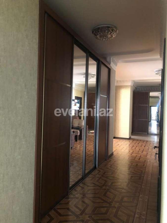 Satılır, yeni tikili, 4 otaqlı, 220 m², 28 may m.