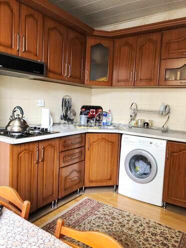 Sale, old building, 3 room, 100 m², Narimanov r.