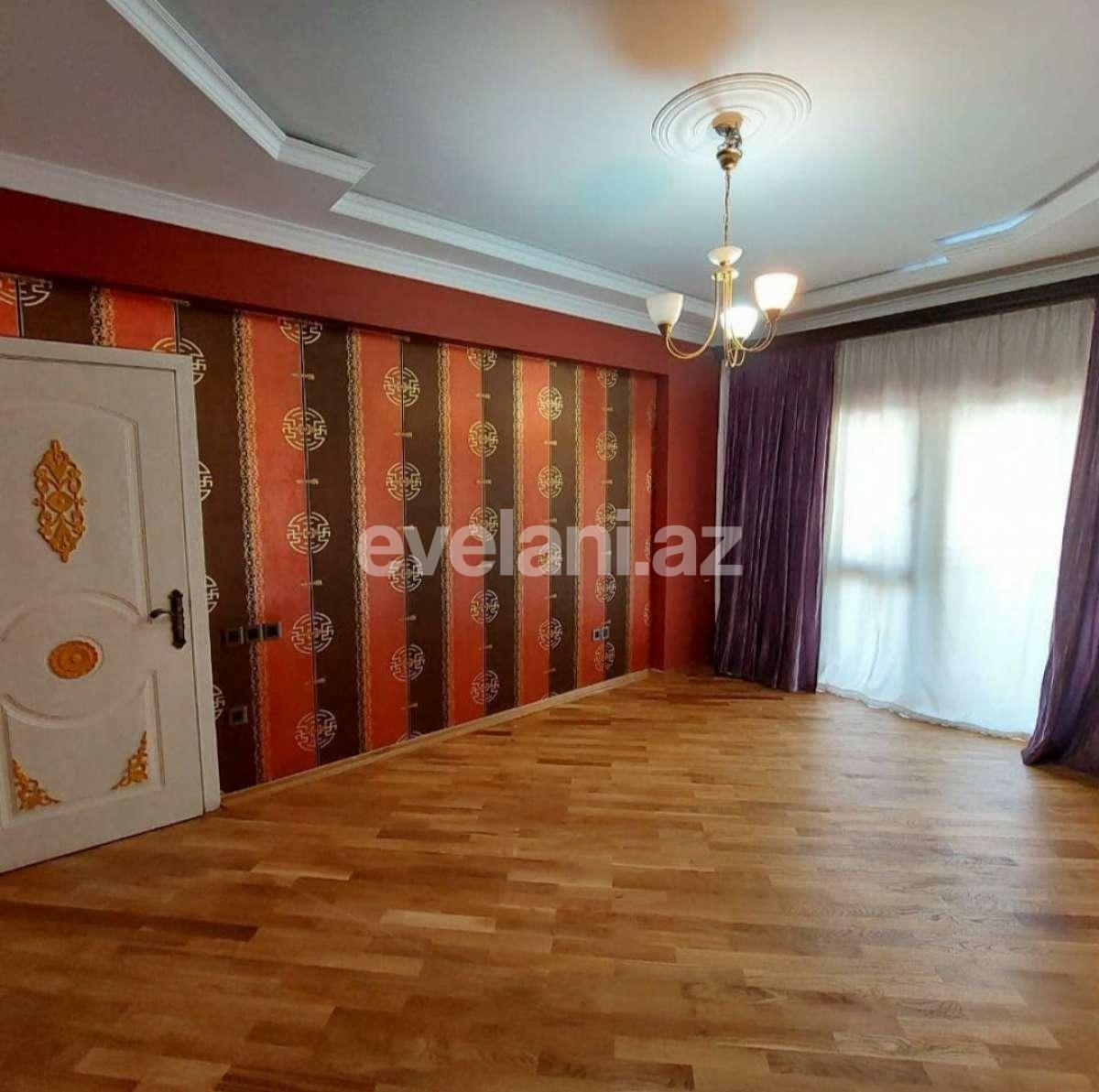 Satılır, yeni tikili, 3 otaqlı, 130 m², 28 may m.