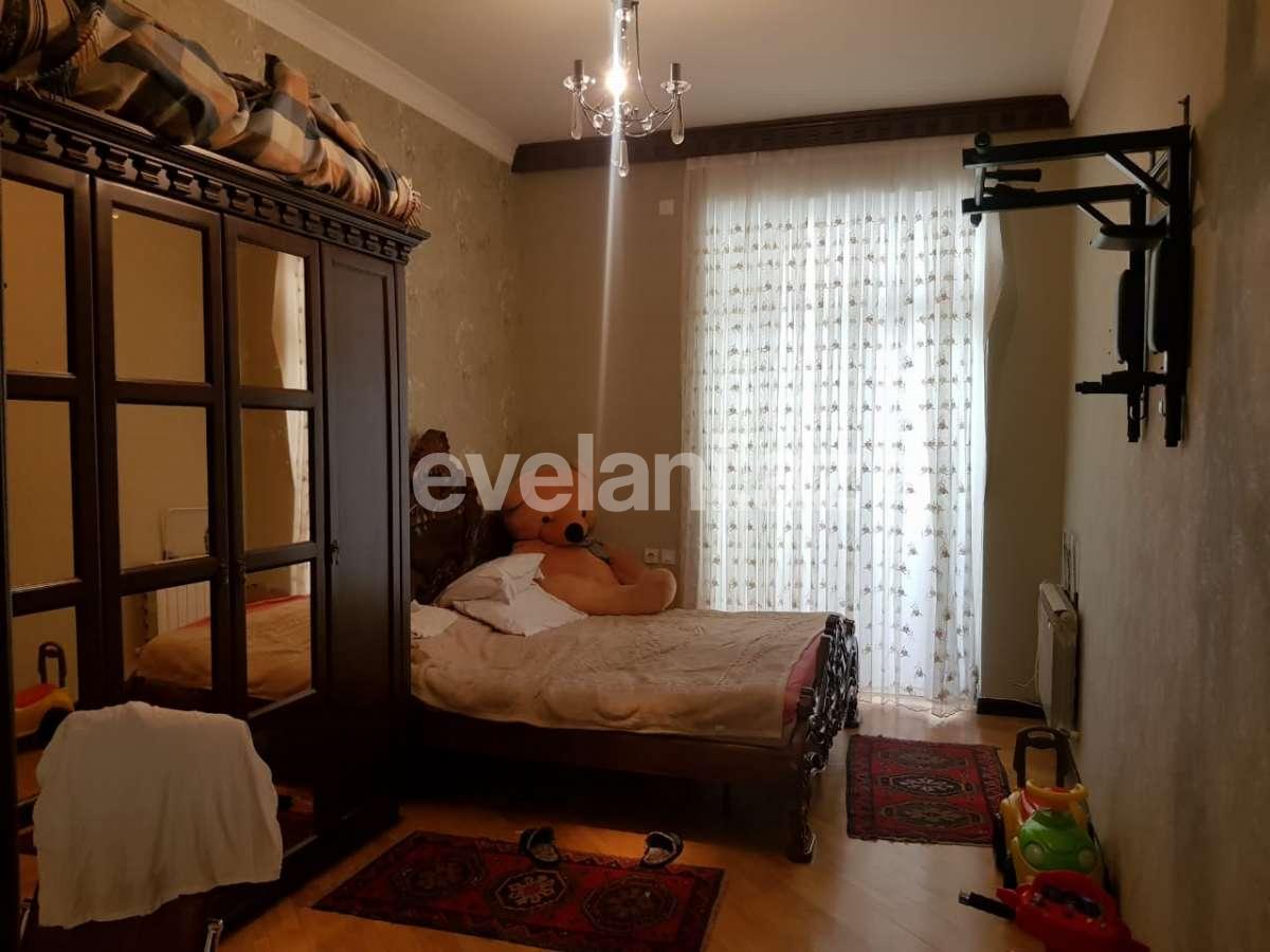 Satılır, yeni tikili, 4 otaqlı, 180 m², Şah İsmayıl Xətai m.