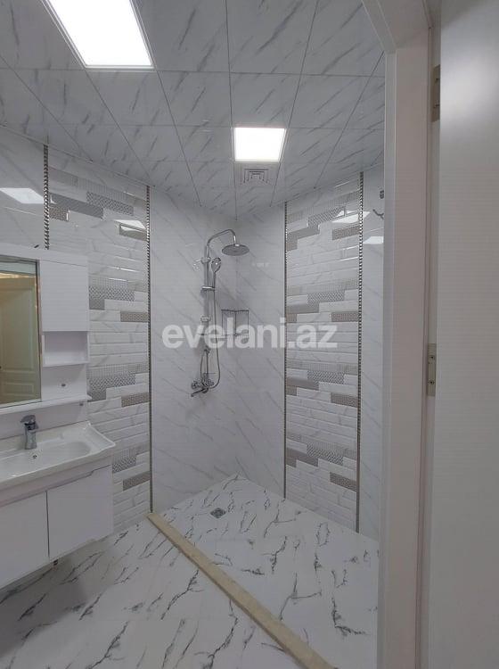 Satılır, yeni tikili, 2 otaqlı, 80 m², İnşaatçılar m.