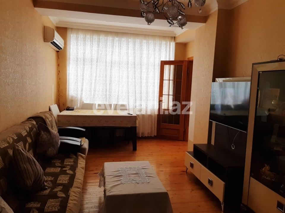 Satılır, yeni tikili, 2 otaqlı, 60 m², İnşaatçılar m.
