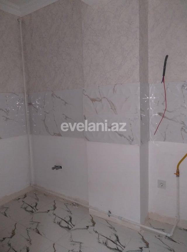 Satılır, yeni tikili, 2 otaqlı, 60 m², İnşaatçılar m.