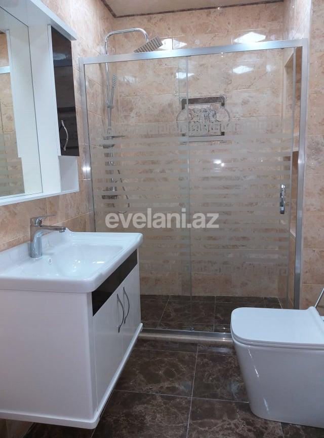 Satılır, yeni tikili, 2 otaqlı, 60 m², İnşaatçılar m.