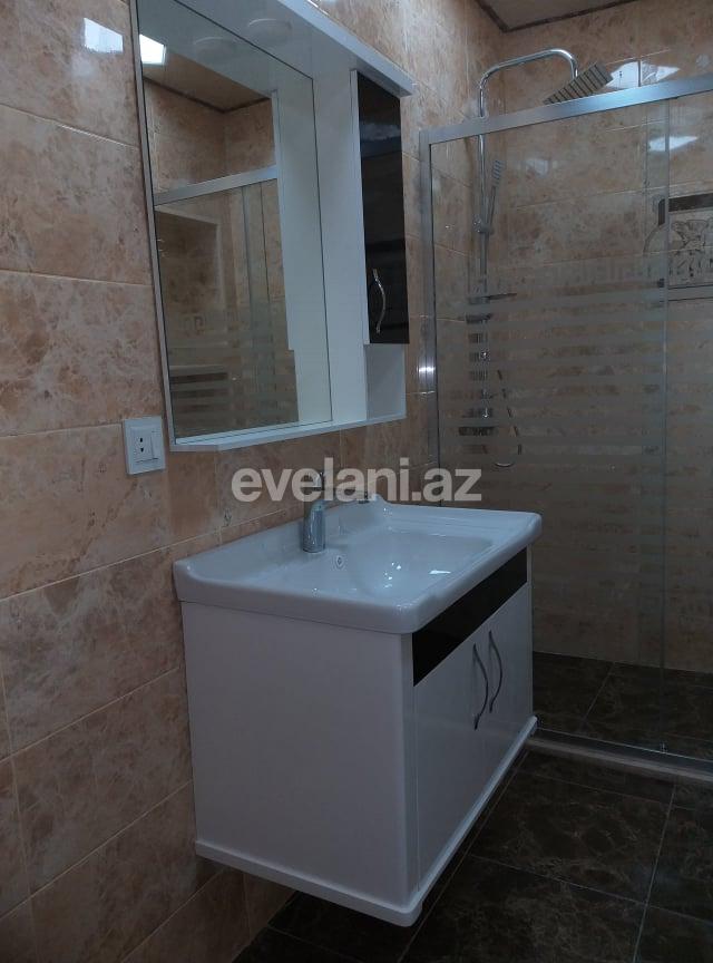 Satılır, yeni tikili, 2 otaqlı, 60 m², İnşaatçılar m.