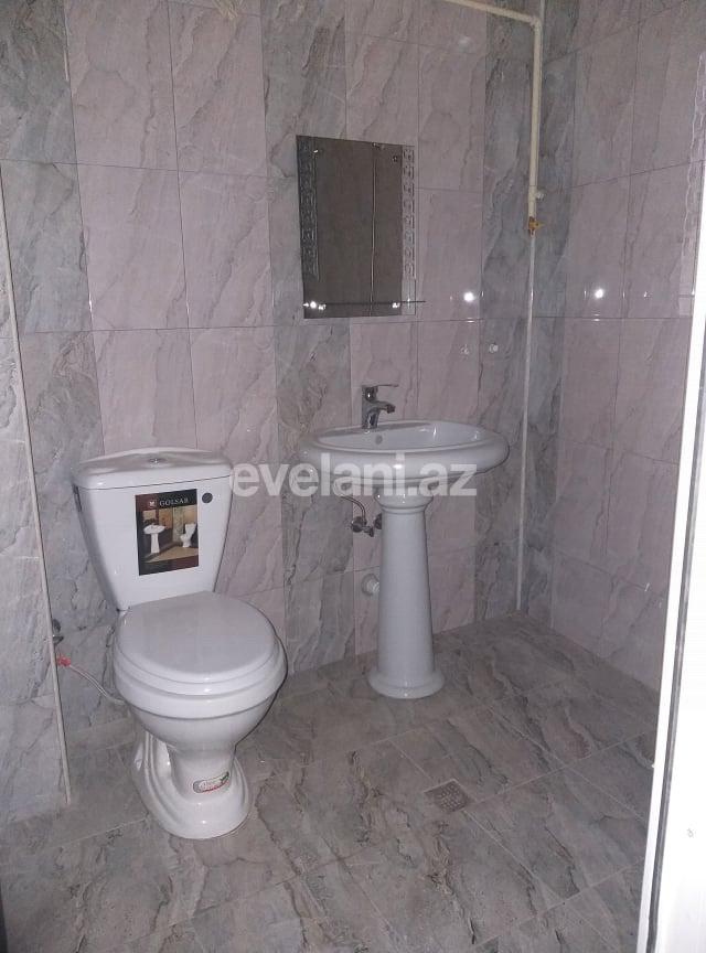 Sale, old building, 2 room, 50 m², Elmlar Akademiyası m.