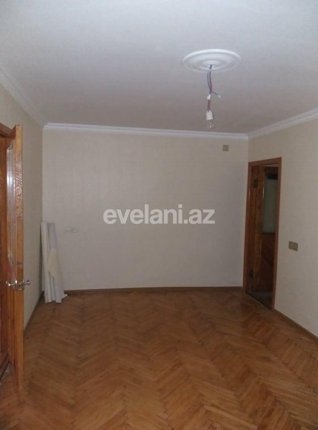 Sale, old building, 2 room, 50 m², Elmlar Akademiyası m.