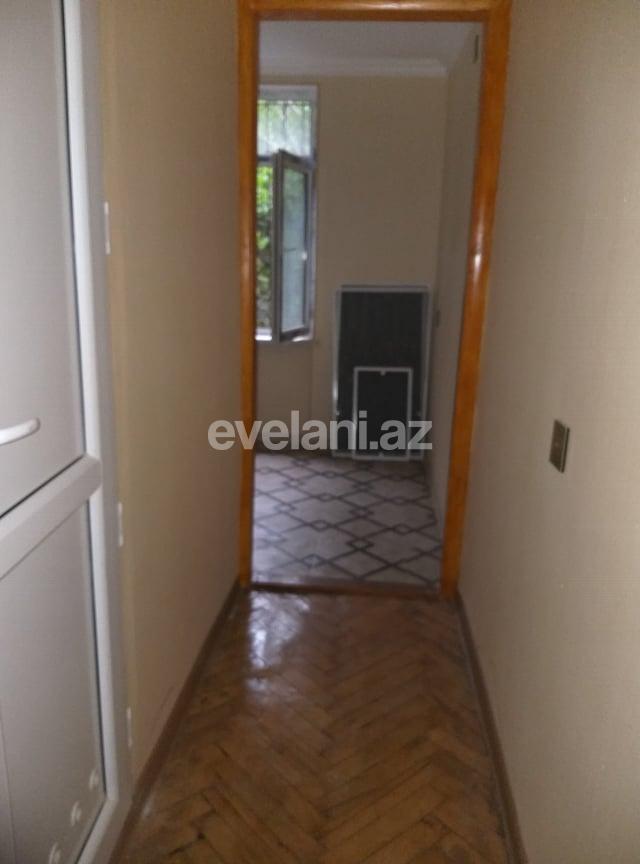 Sale, old building, 2 room, 50 m², Elmlar Akademiyası m.