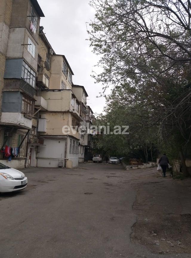 Sale, old building, 2 room, 50 m², Elmlar Akademiyası m.