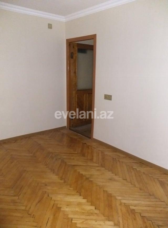Sale, old building, 2 room, 50 m², Elmlar Akademiyası m.