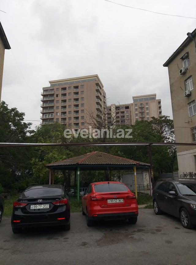 Sale, old building, 2 room, 50 m², Elmlar Akademiyası m.