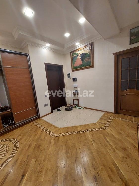 Satılır, yeni tikili, 5 otaqlı, 163 m², İnşaatçılar m.