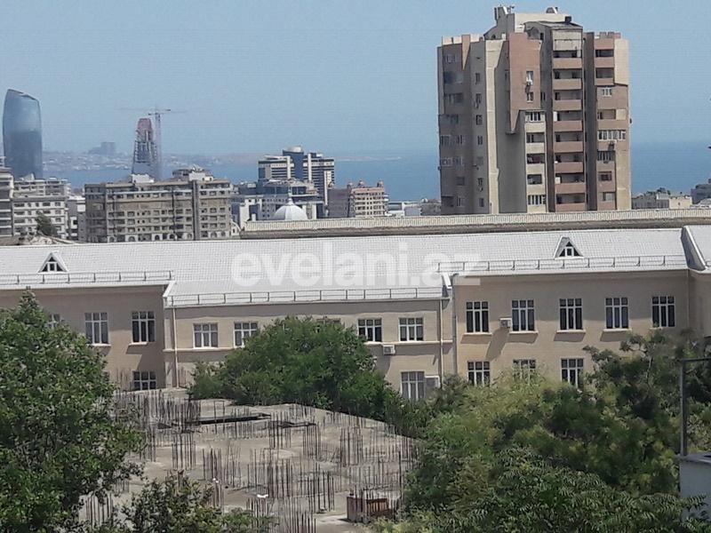 Satılır, köhnə tikili, 2 otaqlı, 48 m², Elmlər Akademiyası m.