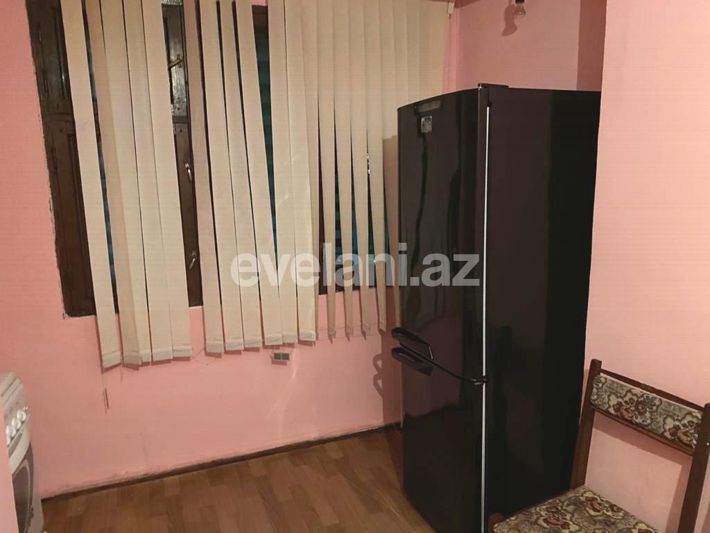 Rent, old building, 3 room, 70 m², Elmlar Akademiyası m.