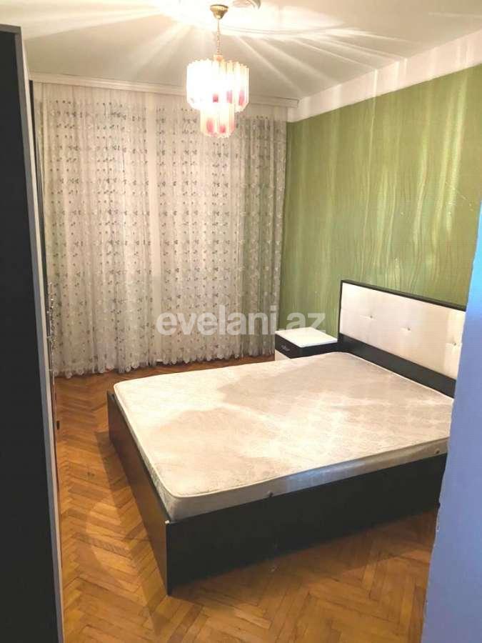 Rent, old building, 3 room, 70 m², Elmlar Akademiyası m.
