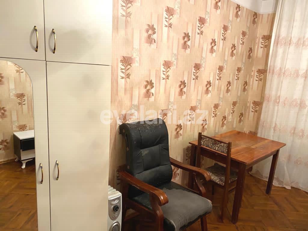 Rent, old building, 3 room, 70 m², Elmlar Akademiyası m.