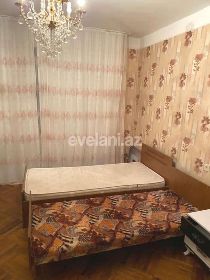 Rent, old building, 3 room, 70 m², Elmlar Akademiyası m.