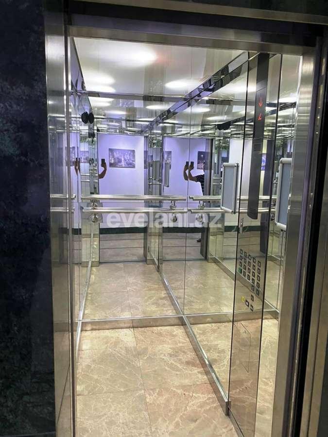 Rent, office, 1 room, 30 m², Elmlar Akademiyası m.