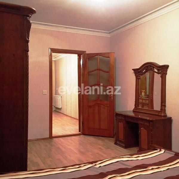 Satılır, köhnə tikili, 3 otaqlı, 70 m², Gənclik m.