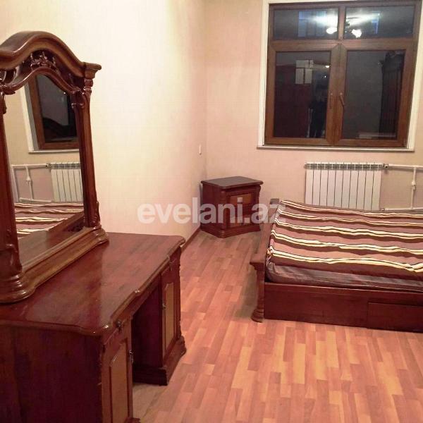 Satılır, köhnə tikili, 3 otaqlı, 70 m², Gənclik m.
