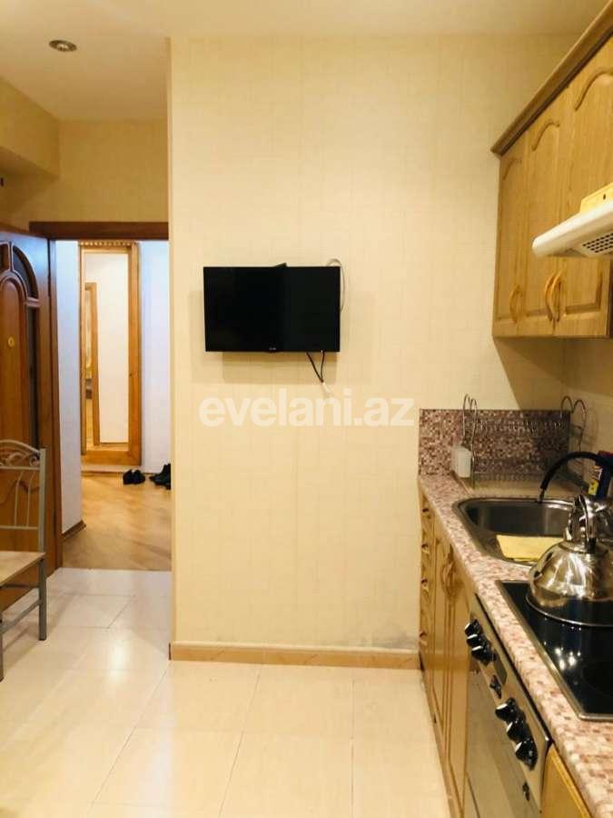 Kirayə verilir, yeni tikili, 2 otaqlı, 80 m², Elmlər Akademiyası m.
