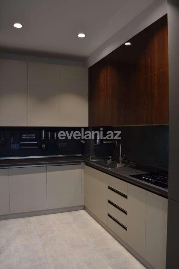 Satılır, yeni tikili, 3 otaqlı, 120 m², 28 may m.