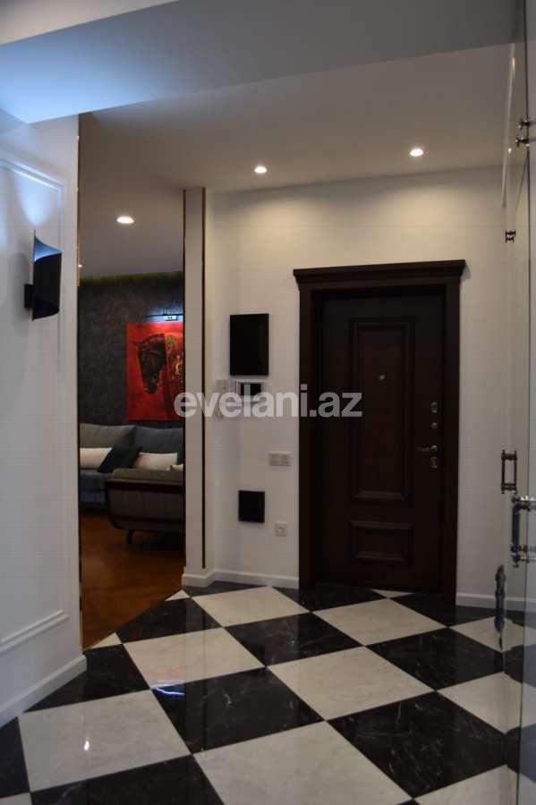 Satılır, yeni tikili, 3 otaqlı, 120 m², 28 may m.