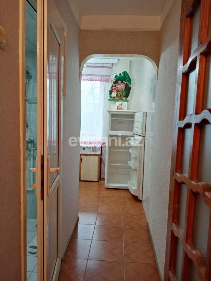 Kirayə verilir, köhnə tikili, 1 otaqlı, 35 m², Elmlər Akademiyası m.