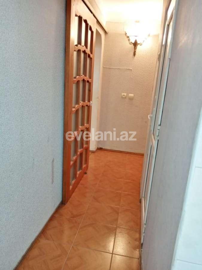 Kirayə verilir, köhnə tikili, 1 otaqlı, 35 m², Elmlər Akademiyası m.