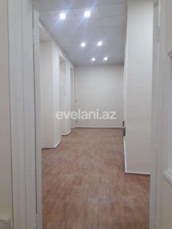 Satılır, köhnə tikili, 4 otaqlı, 179 m², Sahil m.