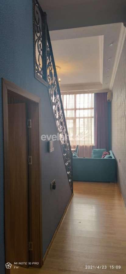 Kirayə verilir, yeni tikili, 3 otaqlı, 100 m², İnşaatçılar m.