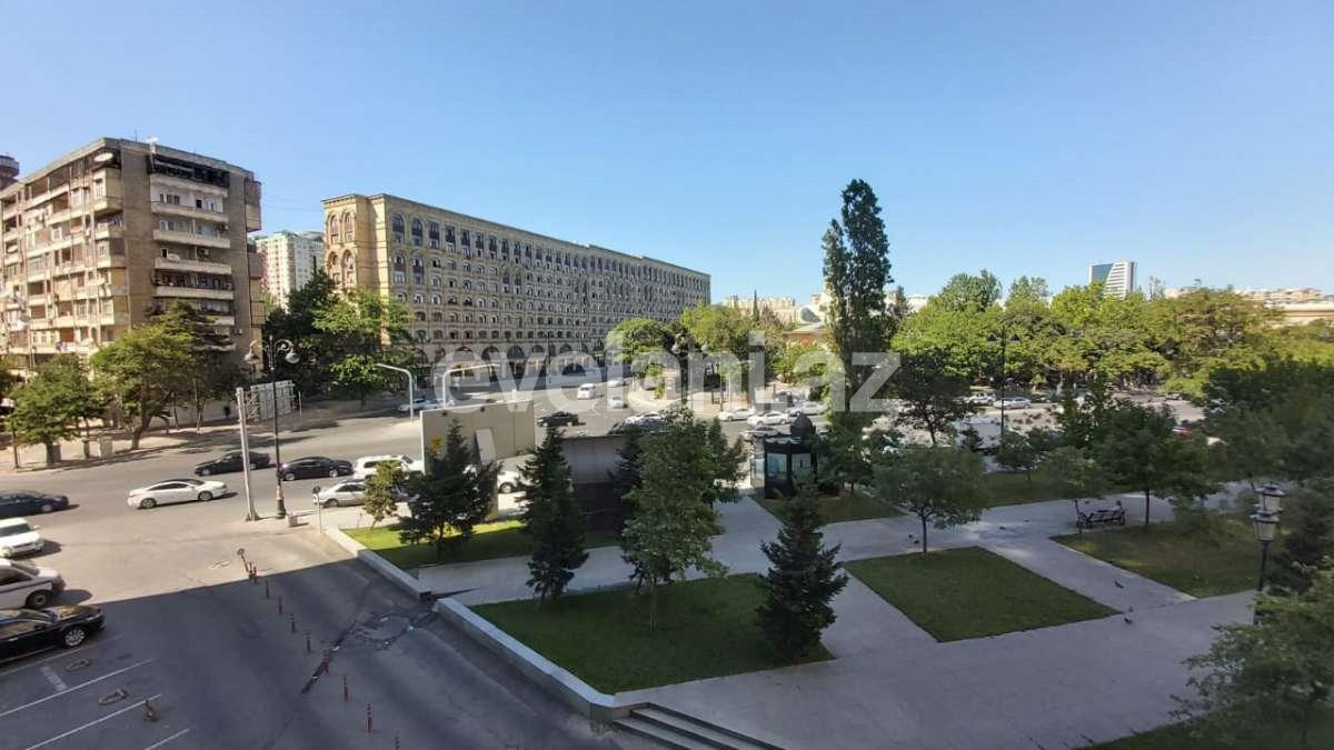 Satılır, yeni tikili, 4 otaqlı, 190 m², Nərimanov r.