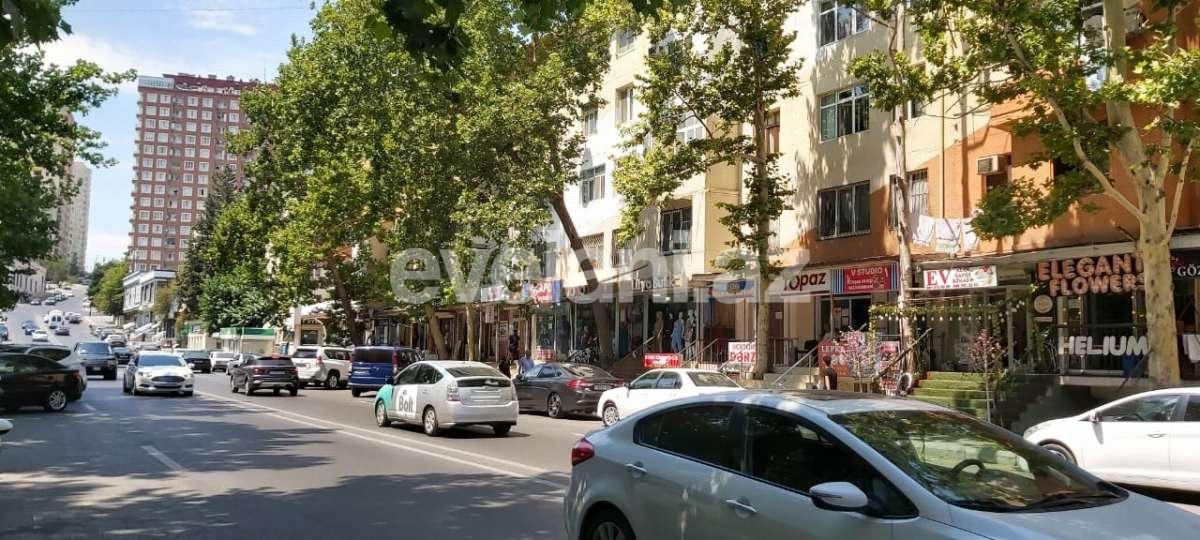 Satılır, obyekt, 130 m², 4-cü mikrorayon q.