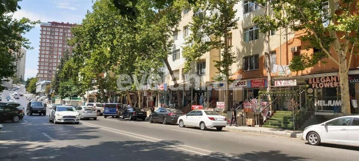 Satılır, obyekt, 130 m², 4-cü mikrorayon q.