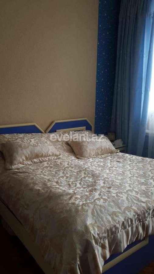 Kirayə verilir, köhnə tikili, 3 otaqlı, 100 m², İnşaatçılar m.