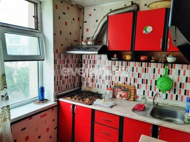 Satılır, köhnə tikili, 3 otaqlı, 90 m², 28 may m.