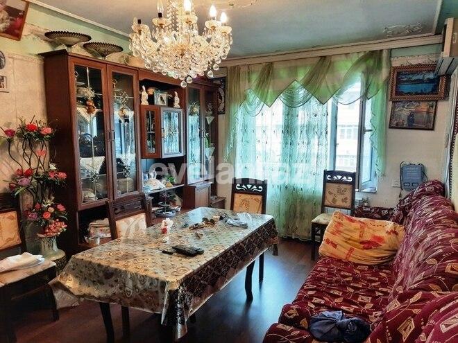 Satılır, köhnə tikili, 3 otaqlı, 90 m², 28 may m.