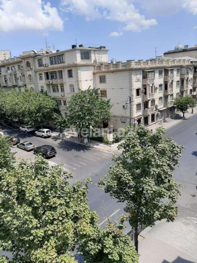 Satılır, köhnə tikili, 3 otaqlı, 90 m², 28 may m.