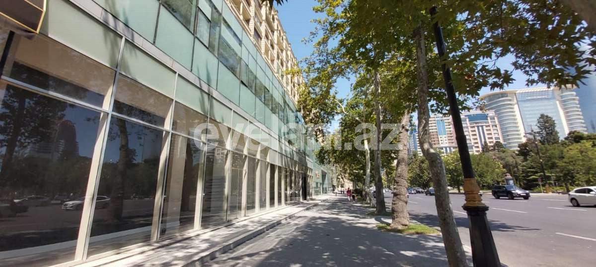 Kirayə verilir, obyekt, 750 m², Səbail r.