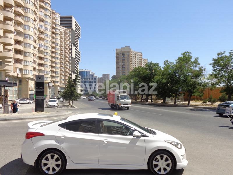 Sale, old building, 1 room, 42 m², Elmlar Akademiyası m.