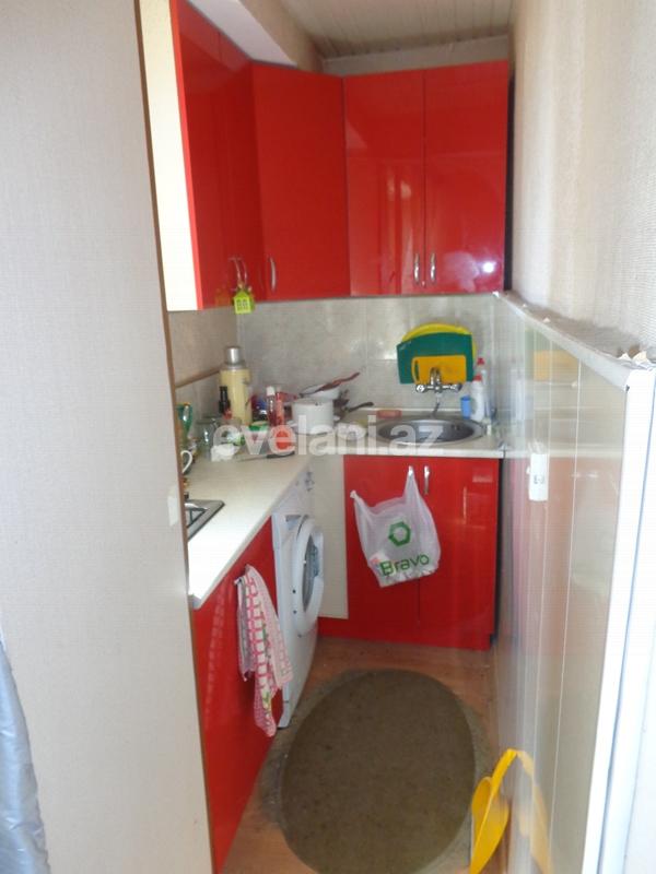 Sale, old building, 1 room, 42 m², Elmlar Akademiyası m.