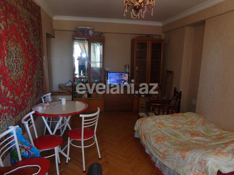 Sale, old building, 1 room, 42 m², Elmlar Akademiyası m.