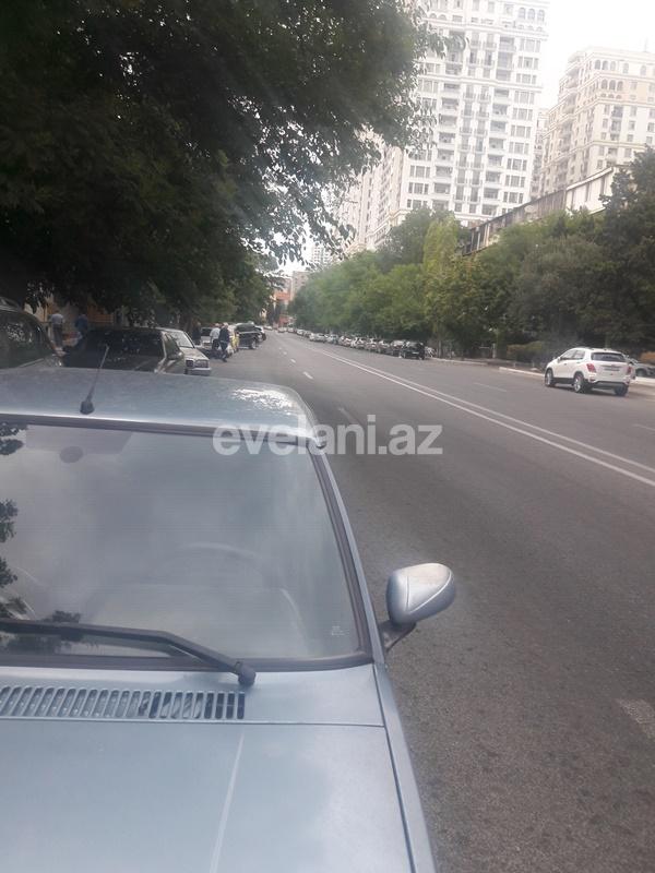 Satılır, yeni tikili, 5 otaqlı, 304 m², Elmlər Akademiyası m.