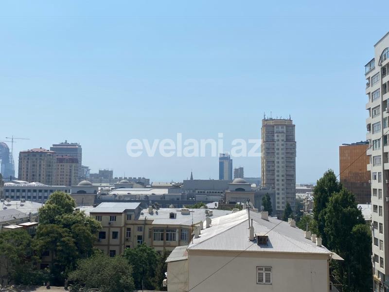 Satılır, yeni tikili, 4 otaqlı, 220 m², 28 may m.