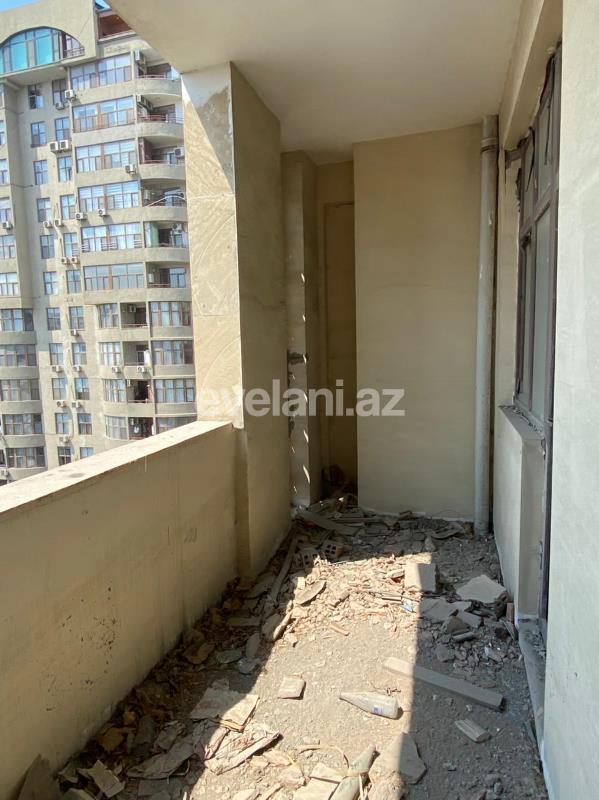 Satılır, yeni tikili, 4 otaqlı, 220 m², 28 may m.