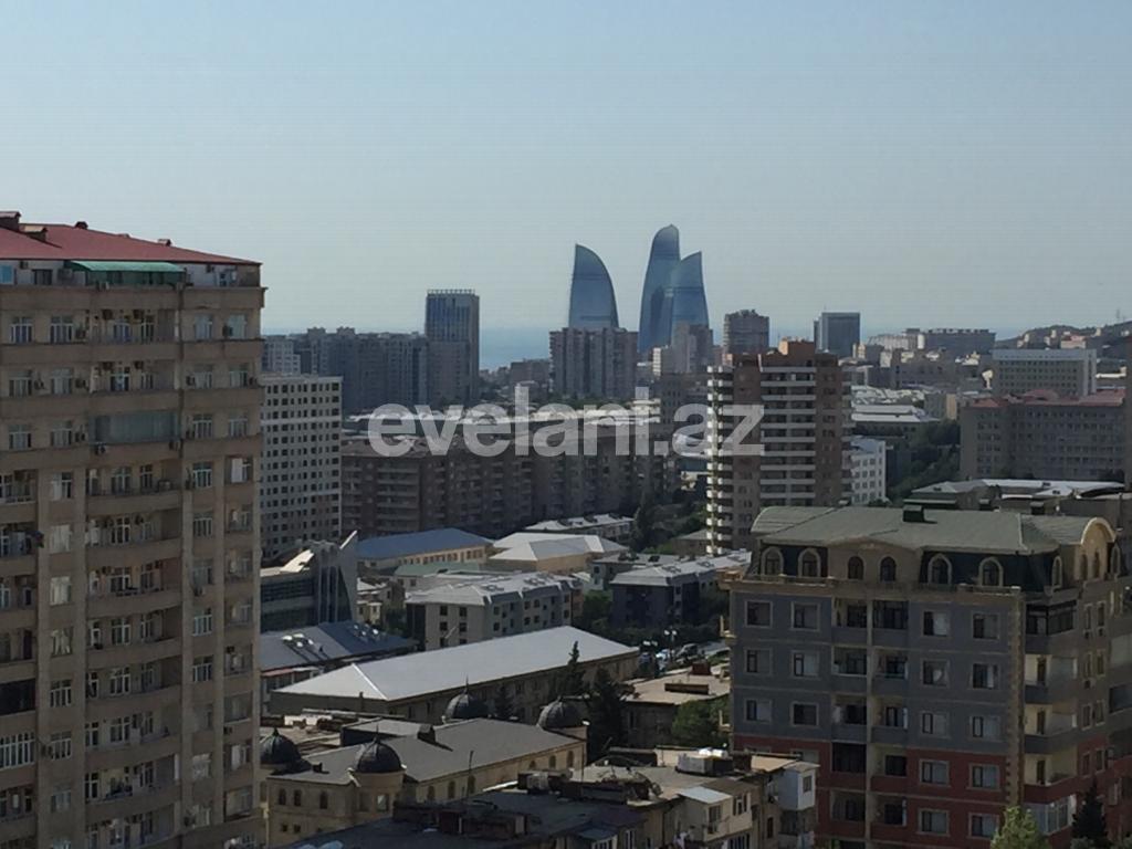 Satılır, yeni tikili, 2 otaqlı, 65 m², İnşaatçılar m.