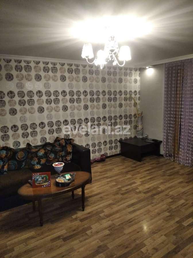 Sale, old building, 4 room, 100 m², Inshaatchilar m.