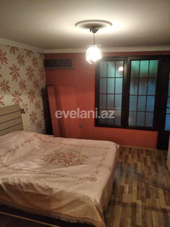 Sale, old building, 4 room, 100 m², Inshaatchilar m.