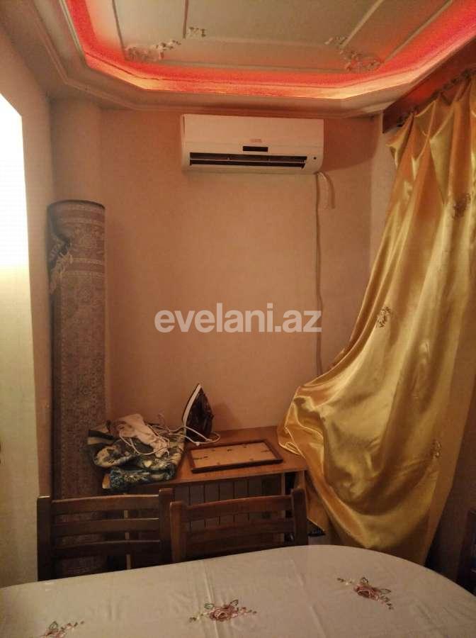 Sale, old building, 4 room, 100 m², Inshaatchilar m.